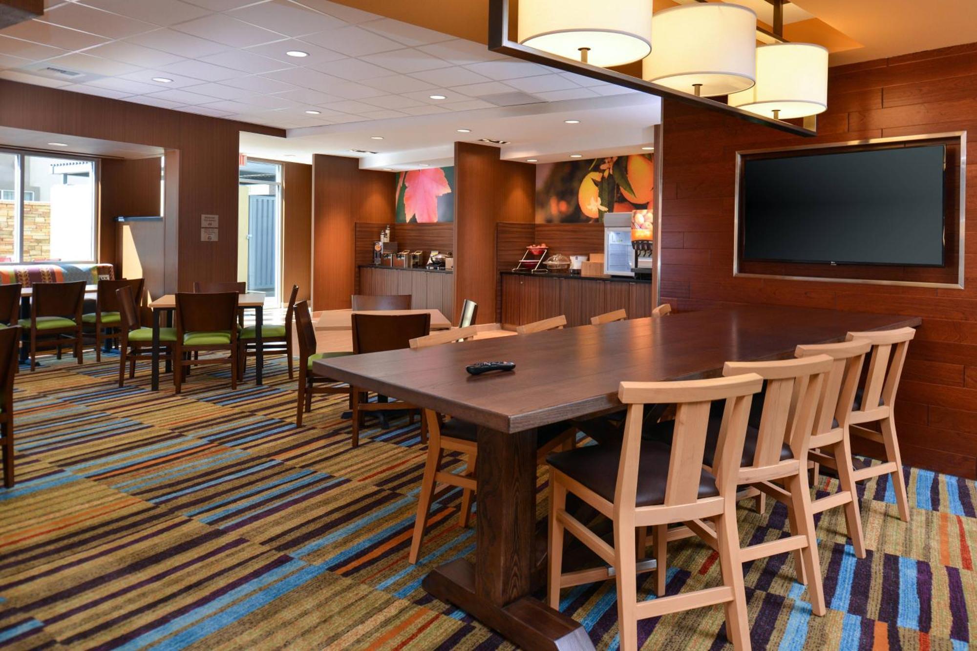 Fairfield Inn & Suites By Marriott Sacramento Airport Woodland Exterior foto