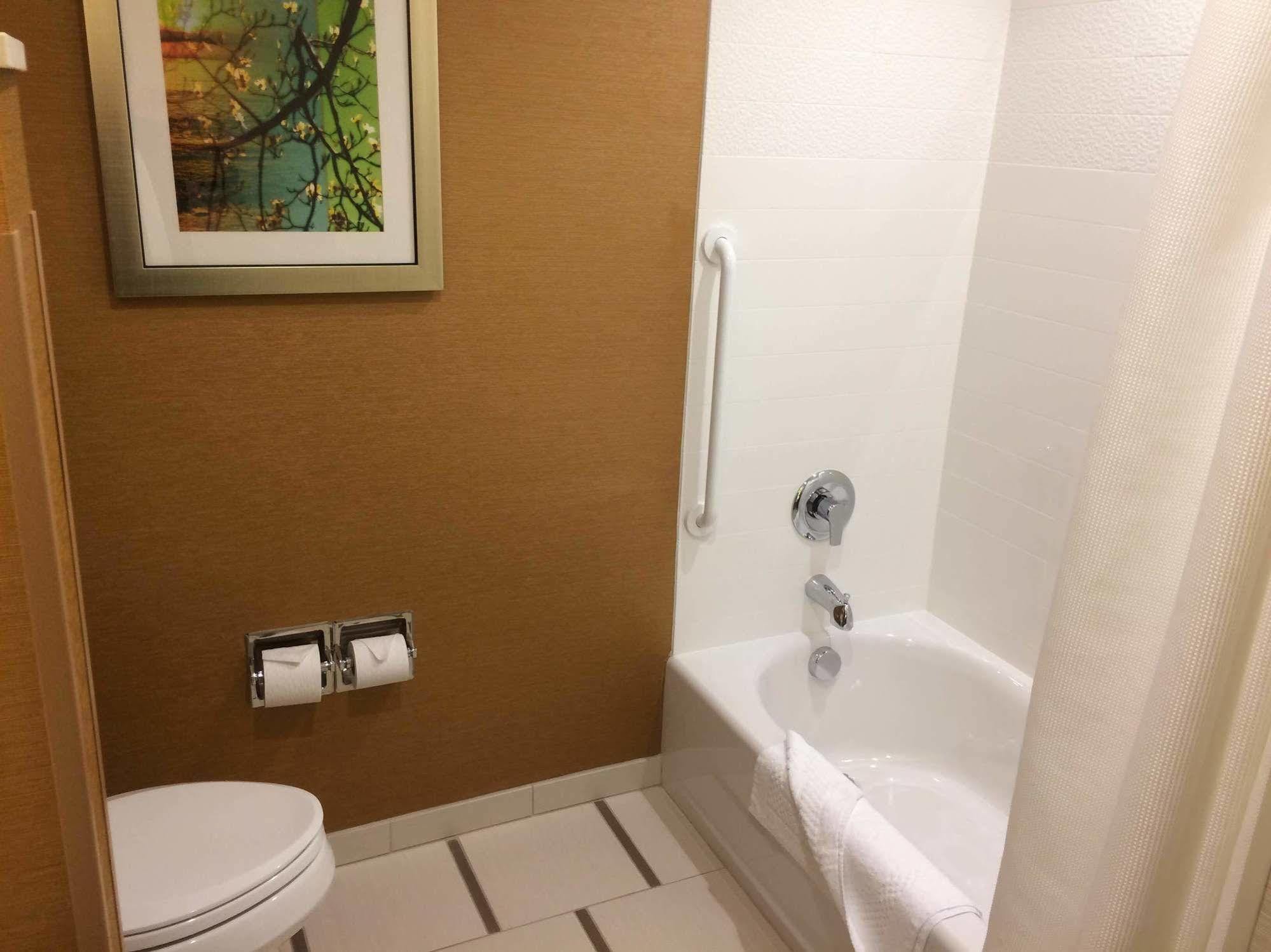 Fairfield Inn & Suites By Marriott Sacramento Airport Woodland Exterior foto