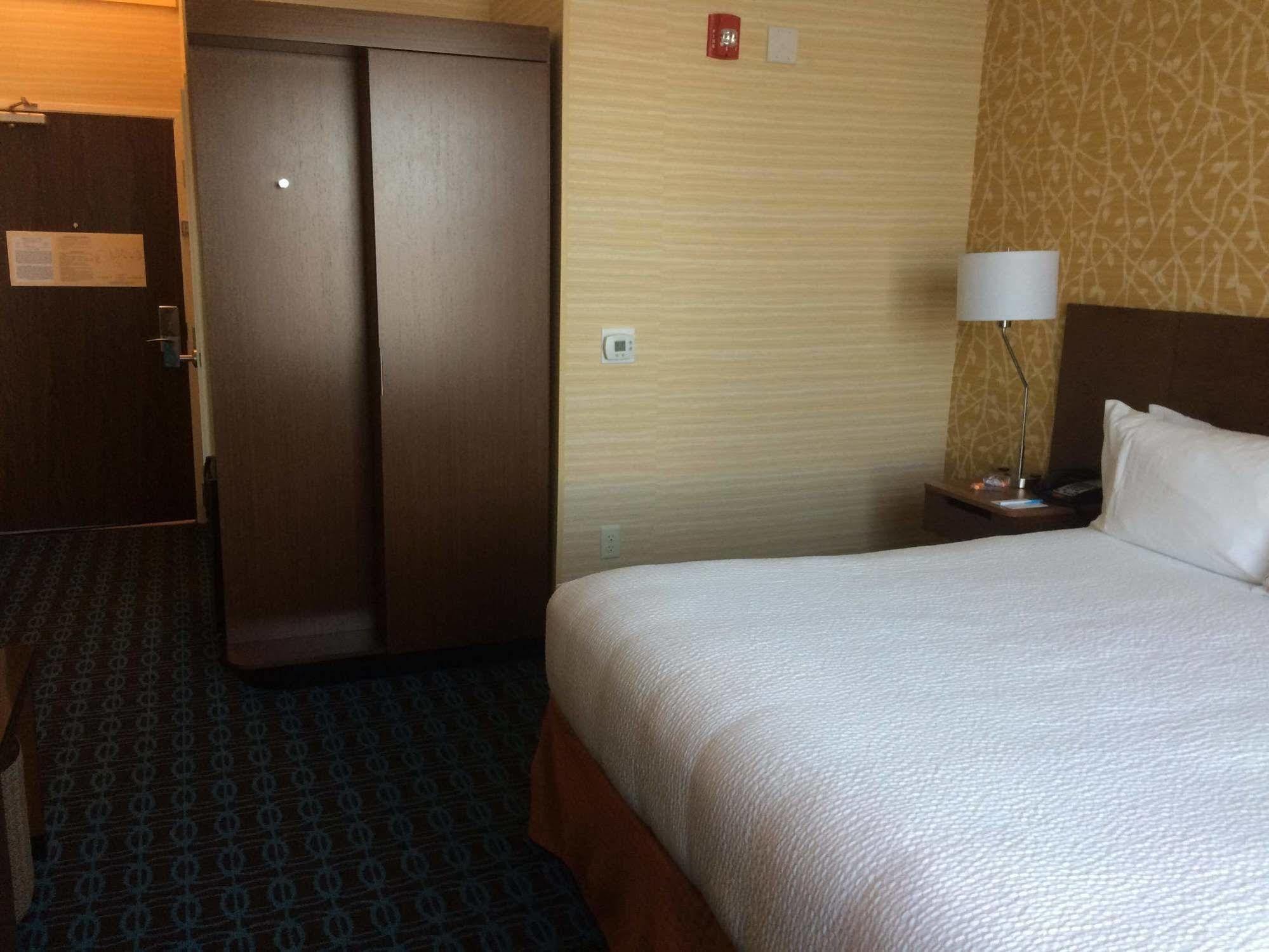 Fairfield Inn & Suites By Marriott Sacramento Airport Woodland Exterior foto